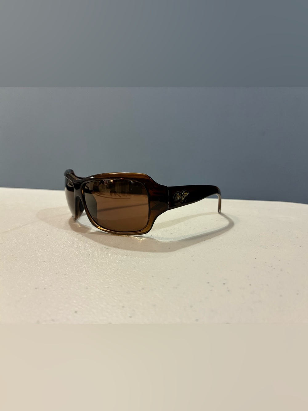 Maui Jim unisex Brown Tortoise Polarized Sunglasses - Picture 10 of 16